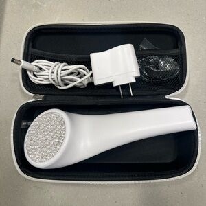 LightStim Facial Device